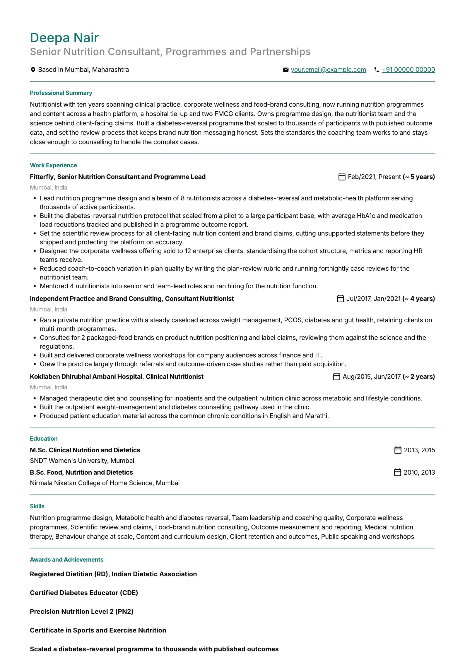 Nutritionist resume example for Senior consultant (10 years), minimalist template, showing professional summary, work experience, skills, education and certifications